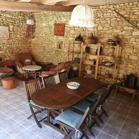 Hotel Périgordian Cottage, Large Swimming Pool, Bbq
